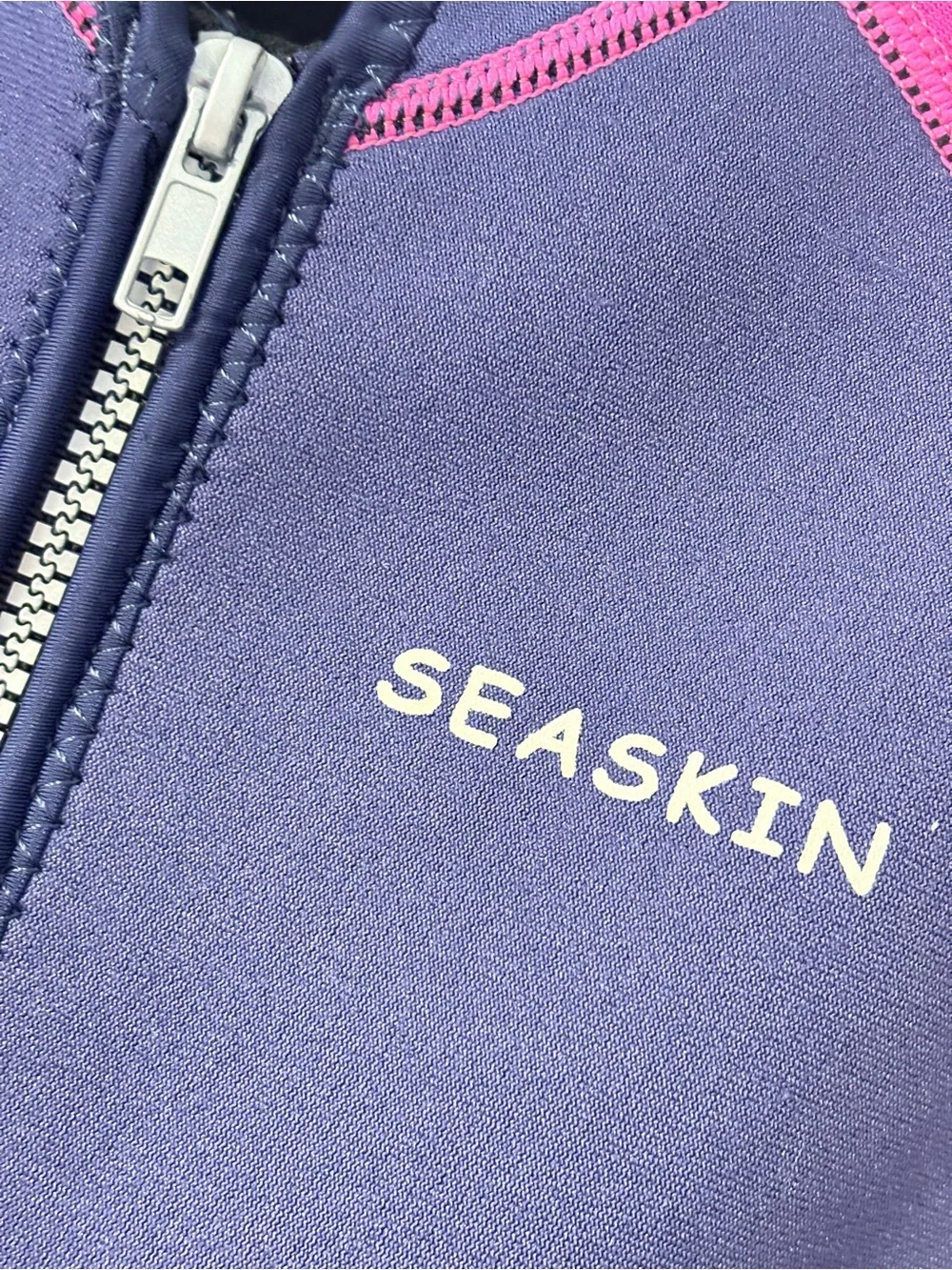 Season childs wetsuit. Size 4. Zip front. Neoprene.